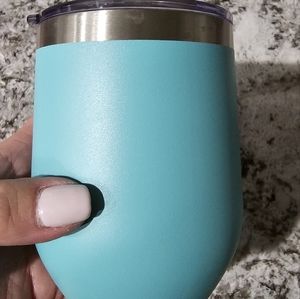 Stainless steel double walled teal oggi wine tumbler